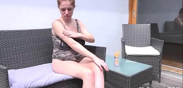 trendsAngel Princess Oils Up Her Naked, Pregnant Body!